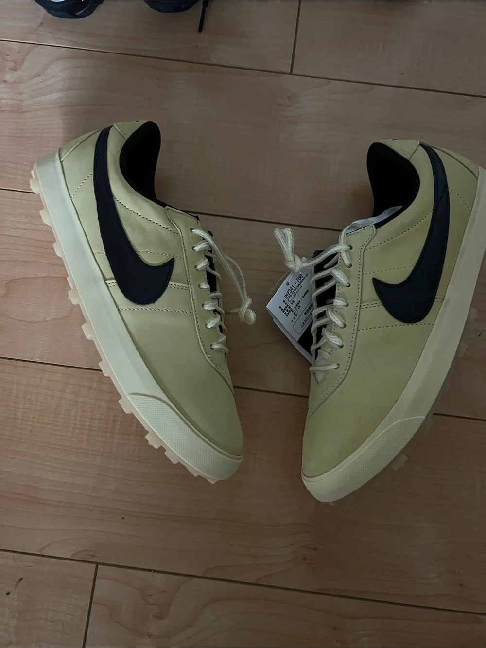 Nike Astro Grabber QS Soft Yellow Black Men's IH2341-700 Men’s